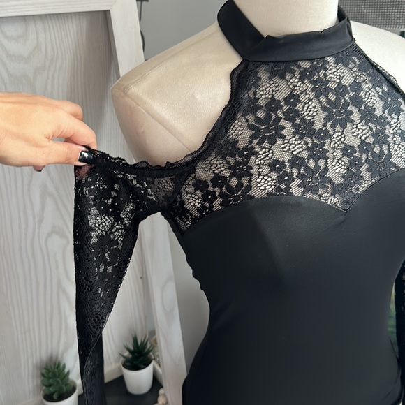 Shein// sexy blouse size small - Picture 7 of 9